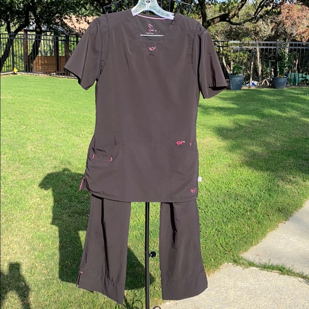 Smitten black scrubs